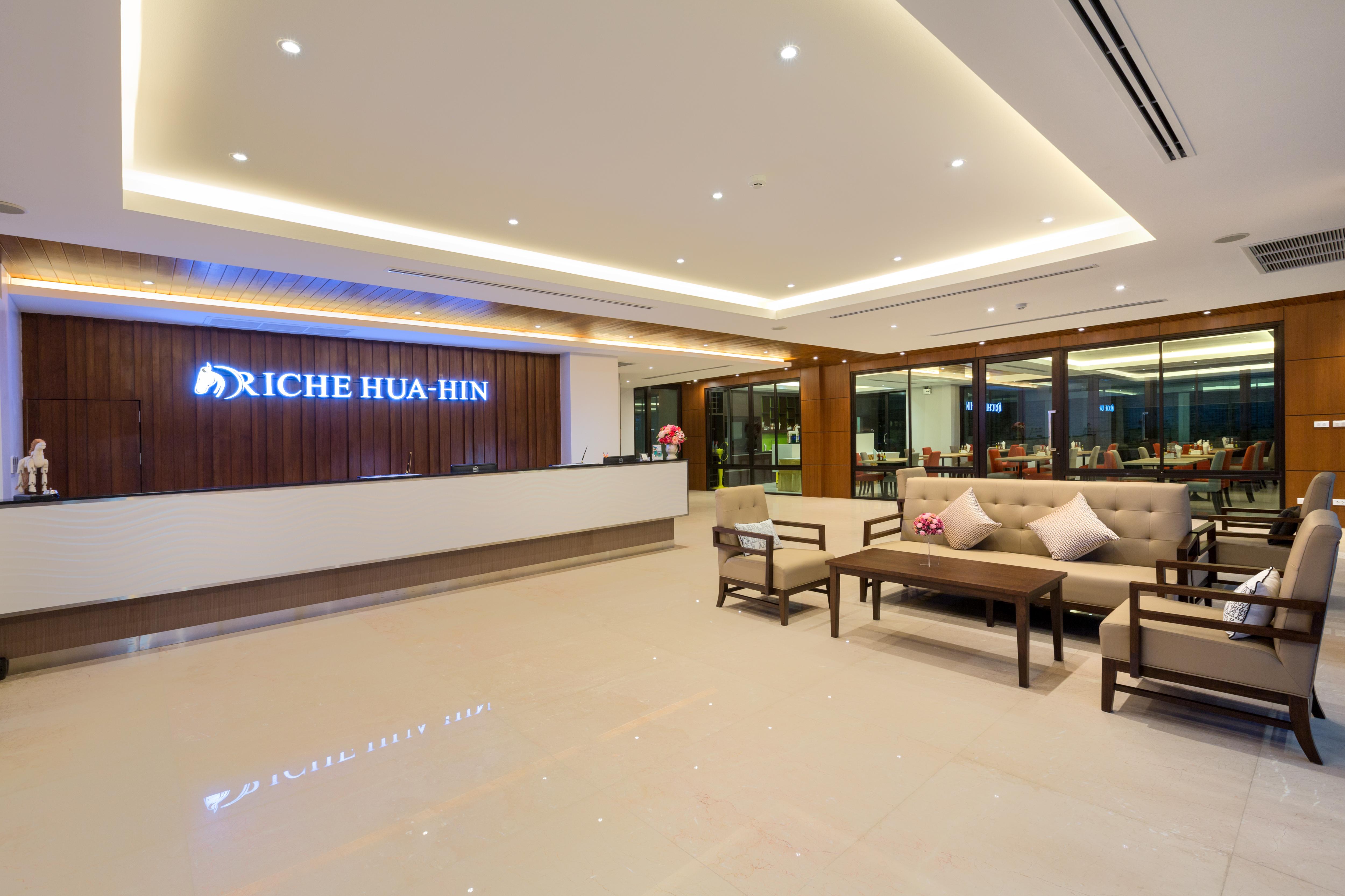 Riche Hua Hin Hotel - Sha Plus מראה חיצוני תמונה